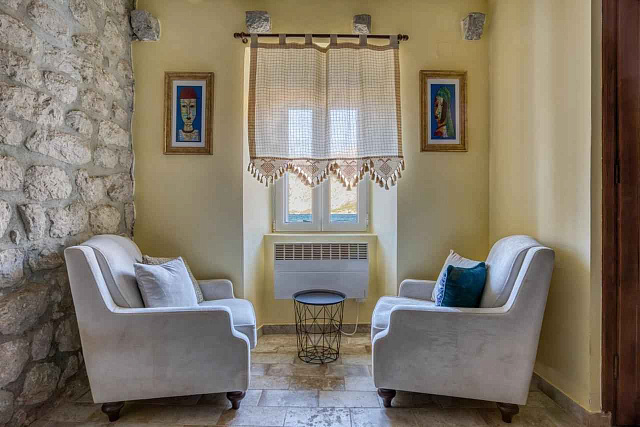 Wunderschöne Steinvilla in Prčanj mit Panoramablick auf die Bucht — photo 17